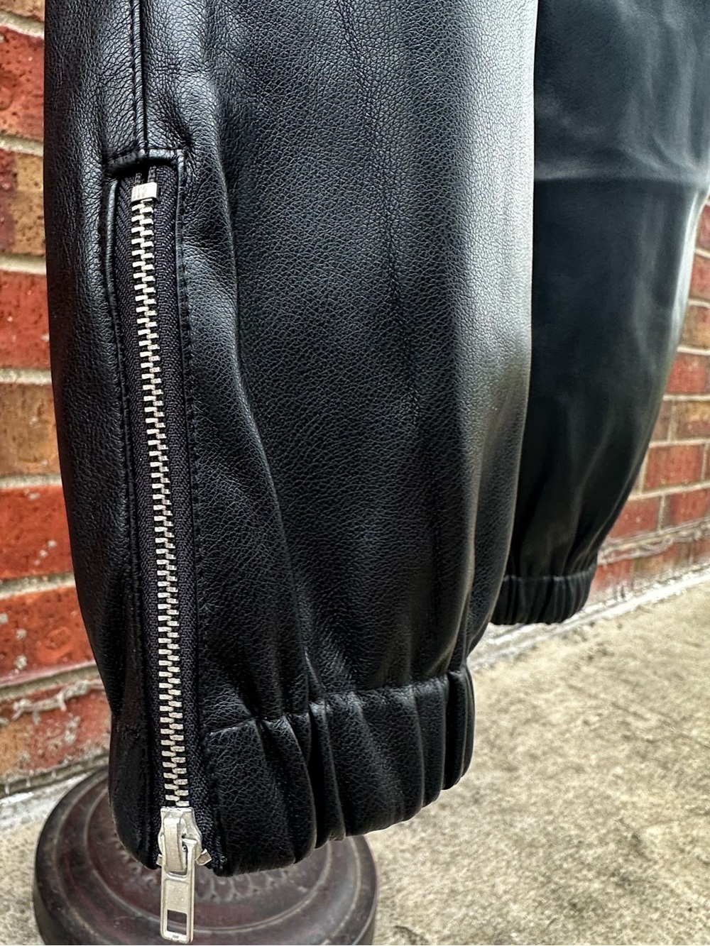 Avec Les Filled Anthropologie Sleek Jogger Moto  Faux Leather Streetwear Pants - Picture 6 of 16
